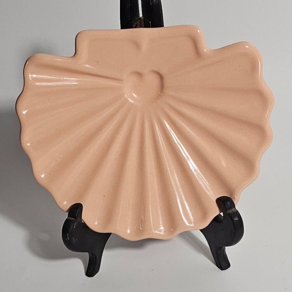 Hall Peach Scallop Seashell Soap Dish | Wall Hanging | Coastal Coquette Chic